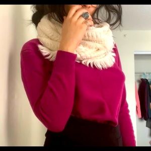 UNIQLO CASHMERE CREWNECK SWEATER